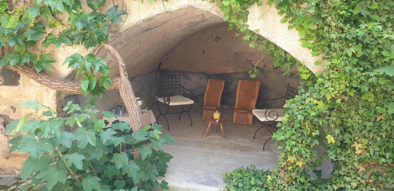 La Voute Noble Apartamento Saint-Saturnin  Exterior foto
